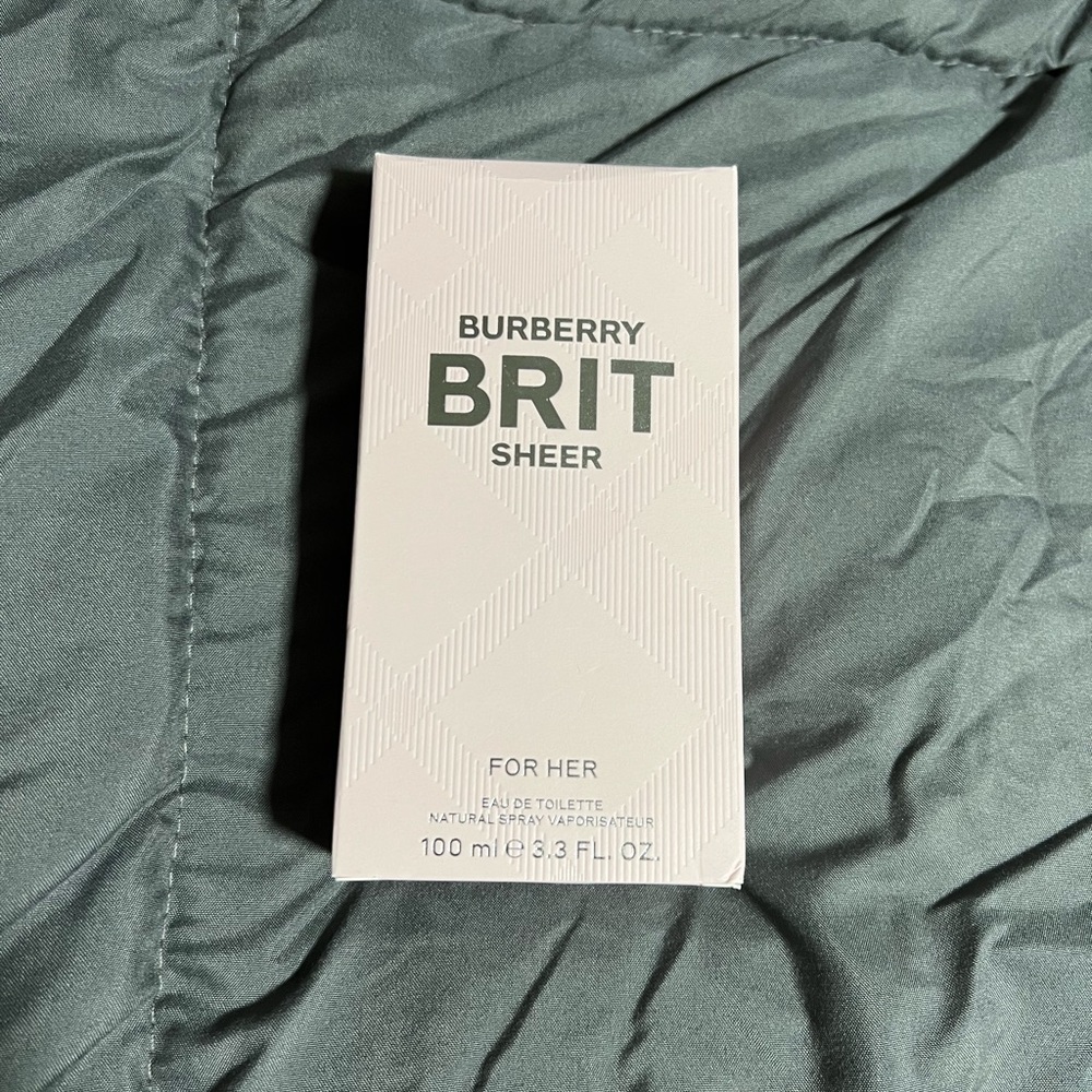 Burberry sheer for her perfume new